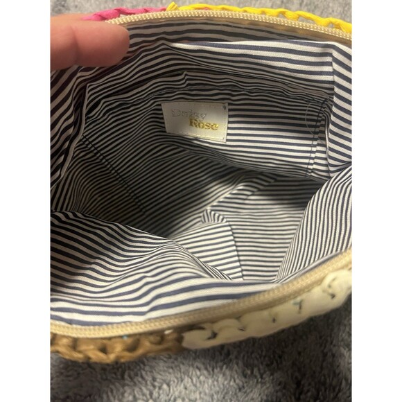 NWT Daisy Rose Summer Beach Tote Vegan Leather Handles Pom Pom Tassels & Clutch - Picture 7 of 8